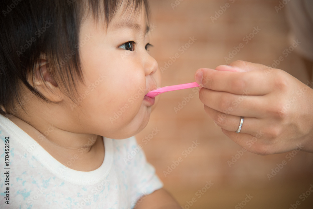 離乳食を食べる 離乳食を食べる