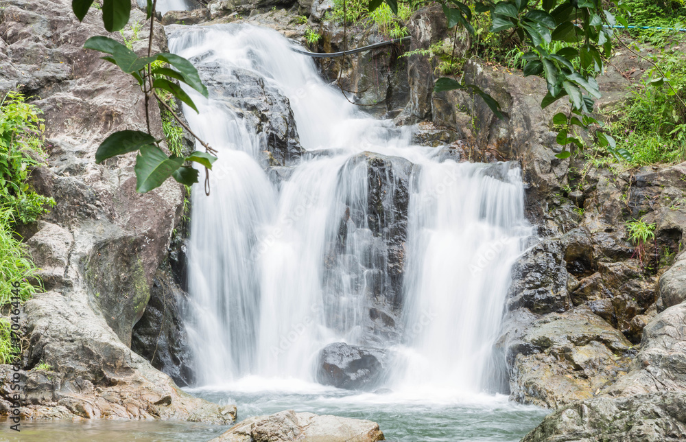 Fototapeta premium sarika waterfall