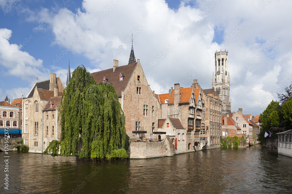 Rozenhoedkaai In Bruges