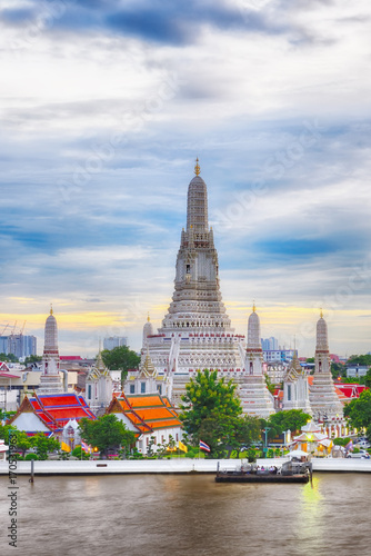 BANGKOK, THAILAND - AUGUST 25, 2017: Temple of Dawn or Wat Arun after renovation. Located on the west side of Chao Praya River © smshoot