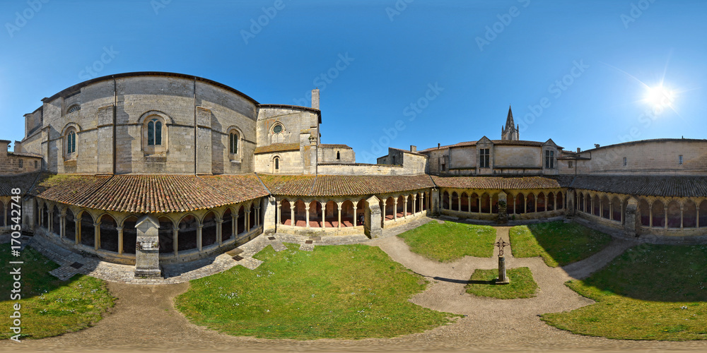 Saint-Emilion, cloître de l'église collégiale, panorama 360 degrés, Gironde, France