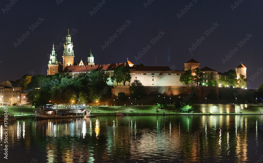 Night Wawel - Royal Castle over the Vistula in Krakow (Poland)
