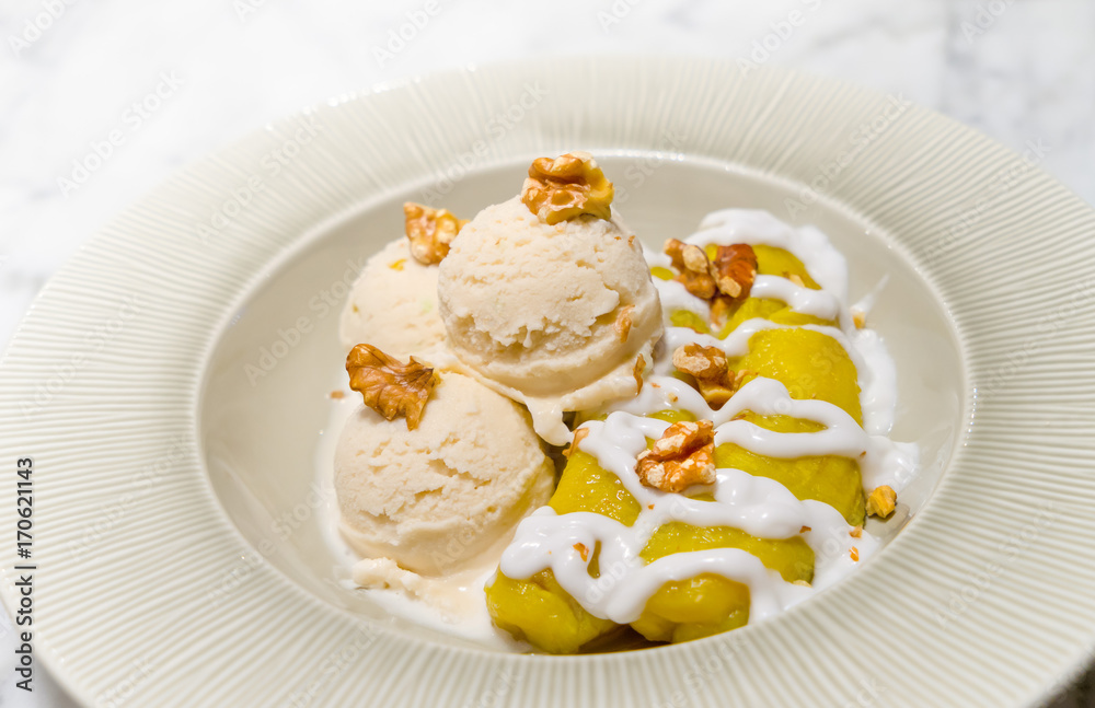 ice cream with walnuts, banana and coconut milk