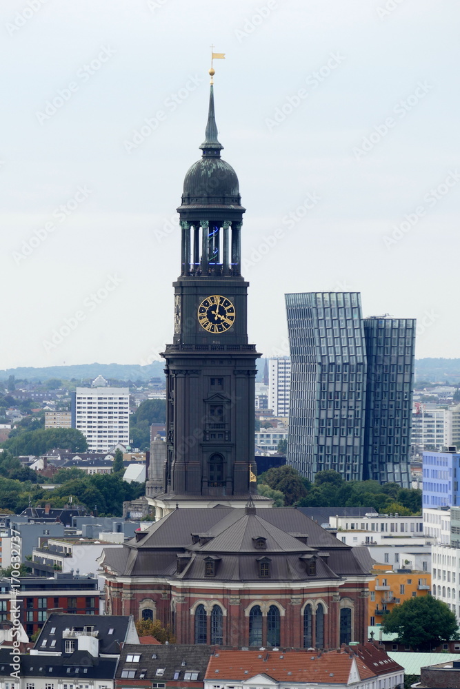 Fototapeta premium Hauptkirche St. Michaelis, Hamburg
