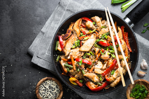 Photos Chicken stir fry with   vegetables.