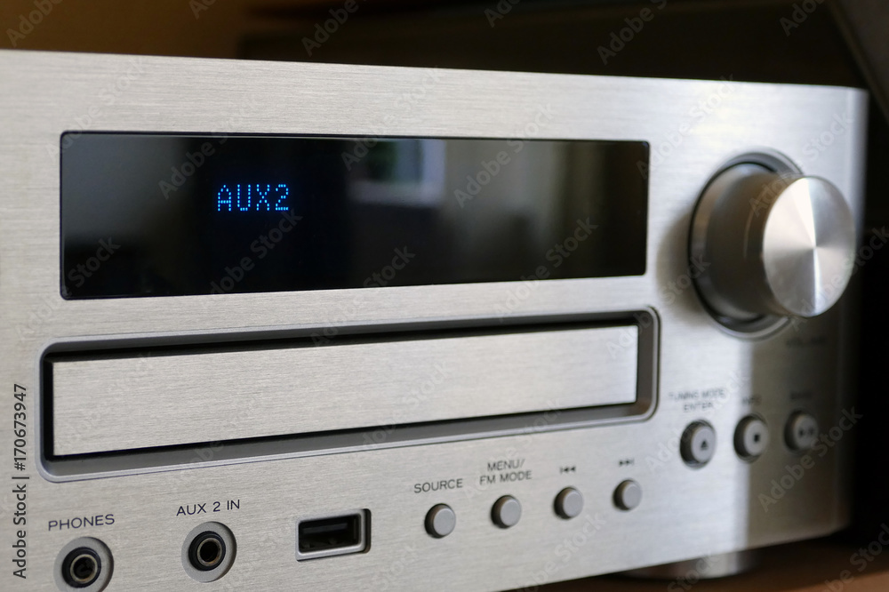 AUX AUX