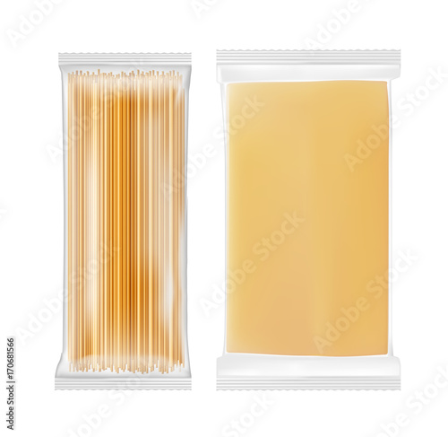 Transparent packaging with cheese and pasta