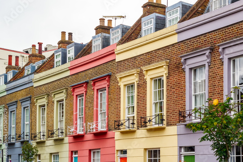 Canvas Print Facade of colourful terrace houses in Camden Town, London
