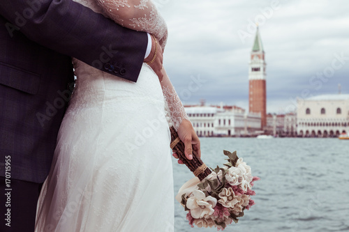 bride and groom in Venice