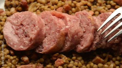 Musét and lentejas Cotechin y lentils i soczewicy cotechine et lentilles Linsen en linzen video Musetto ja cotechino linssit con lenticchie és lencsék Gastronomy Szakácsművészet Gastronomia