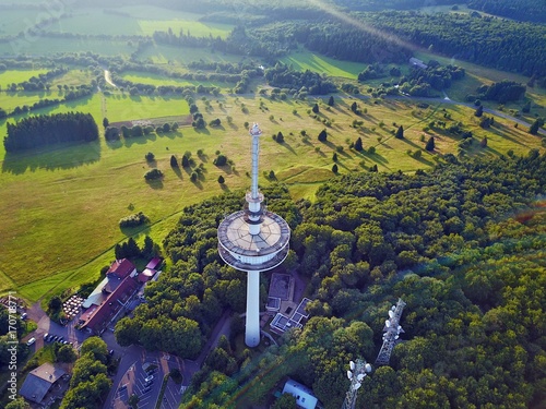 Hoherodskopf im Vogelsberg aus der Luft