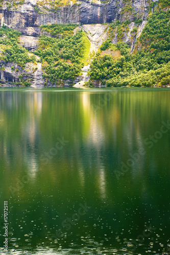 Fototapeta Naklejka Na Ścianę i Meble -  Reflection of mountains in the lake.