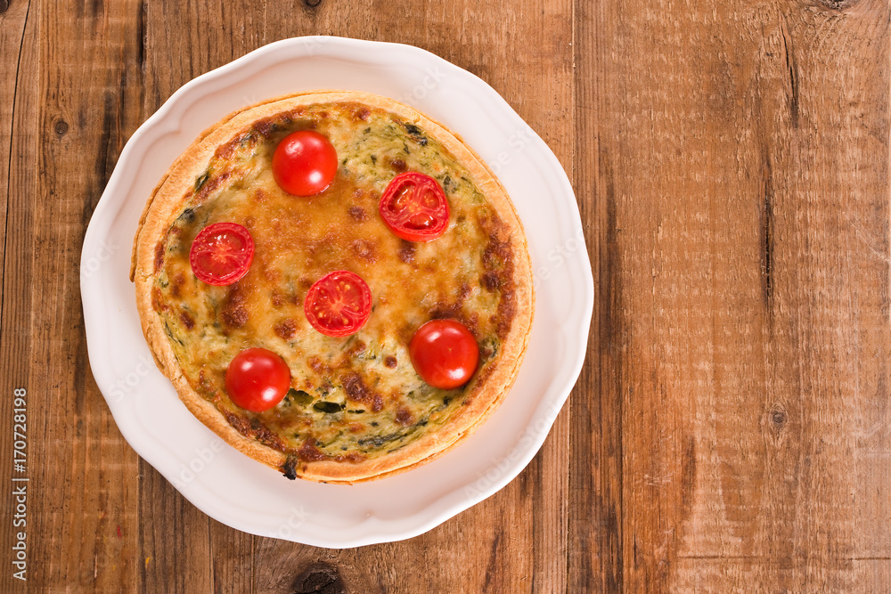 Leek and tomato quiche. 