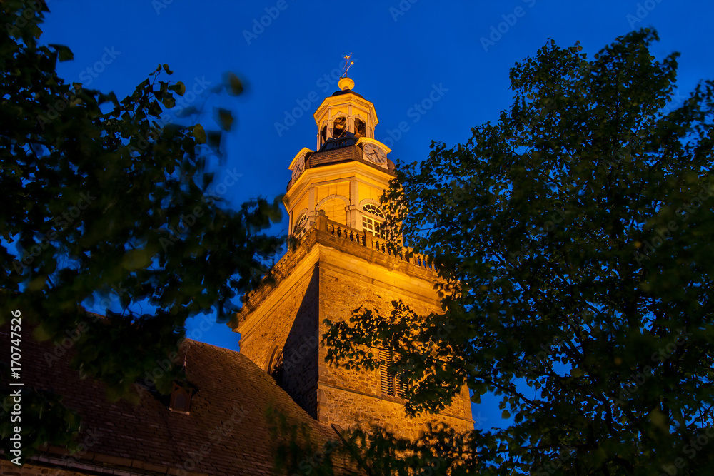 Historischer Kirchturm im Weserbergland