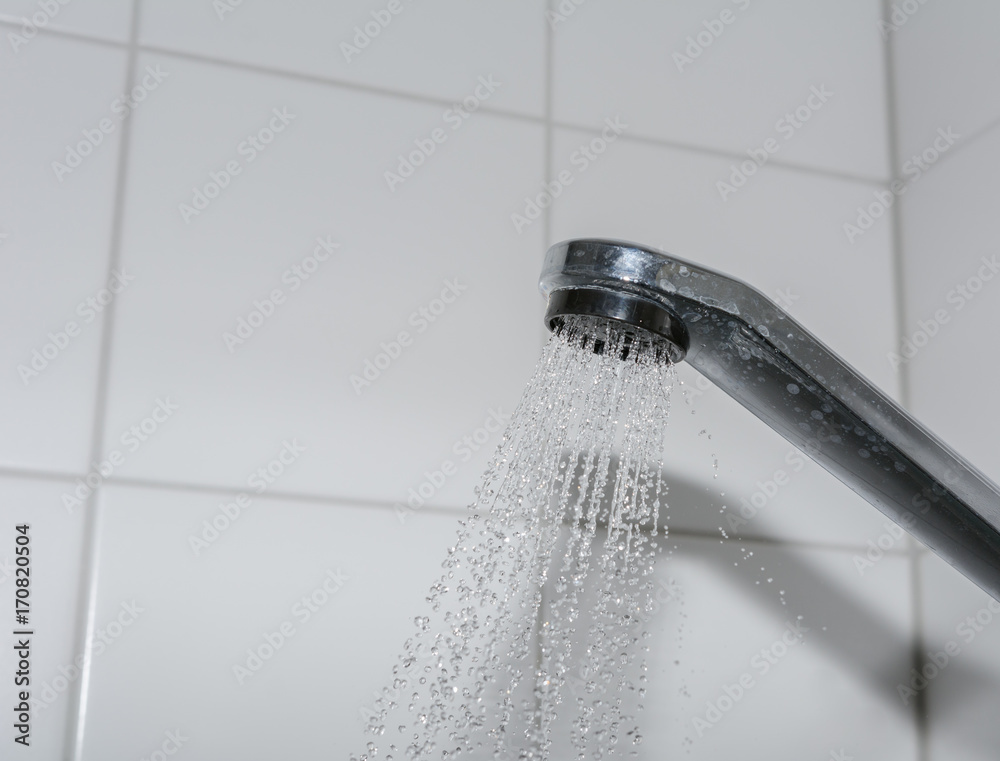 Wasser für die Körperpflege- Duschen Wasser für die Körperpflege- Duschen