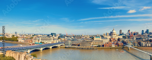 Canvas Print London, aerial panorama of St