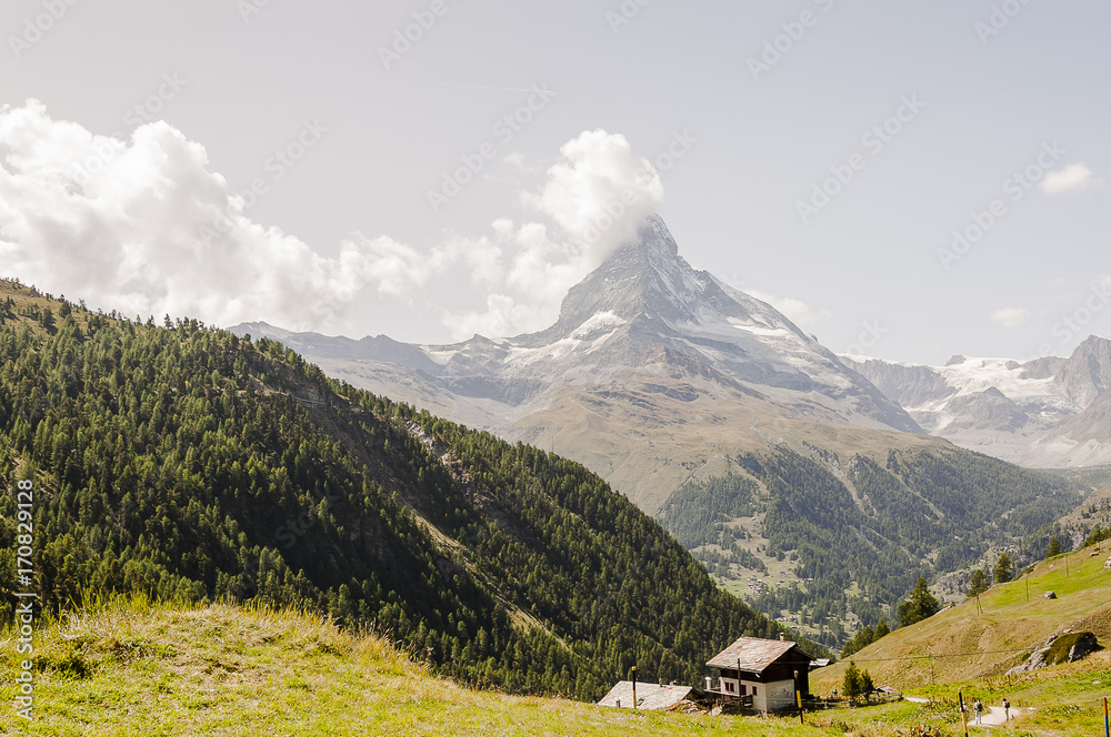 Zermatt, Dorf, Findeln, Weiler, Sunnegga, Wanderweg, Findelbach, Bergbauer, Wallis, Alpen, Matterhorn, Zmutt, Gletscher, Sommer, Schweiz