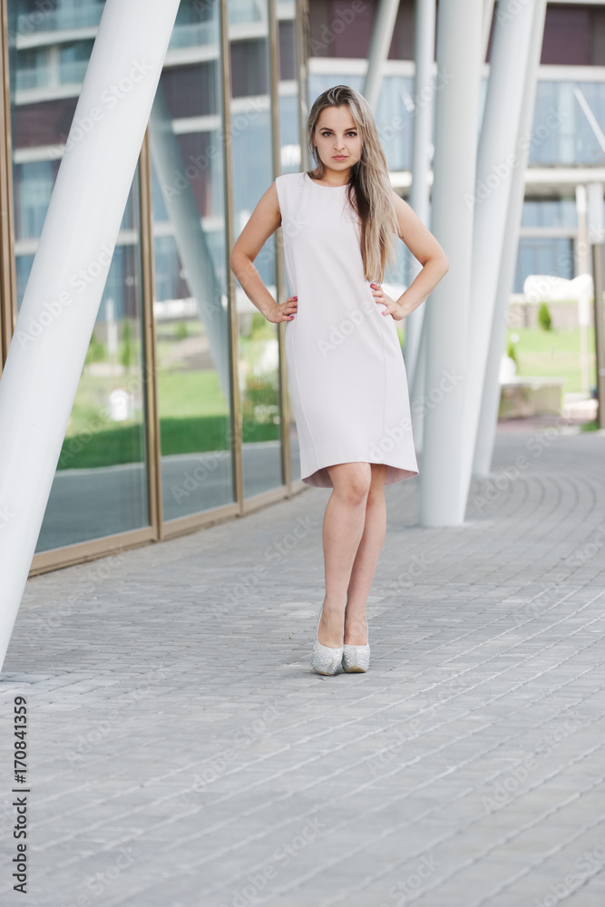 Obraz premium portrait of beautiful yound woman outdoors