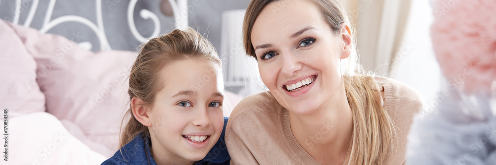 Single mum and daughter Single mum and daughter