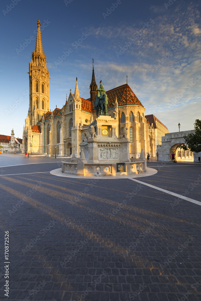 Fototapeta premium Morning view of Matthias church in historic city centre of Buda, Hungary. 