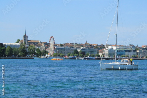 Lac et ville de Gen  ve  Suisse