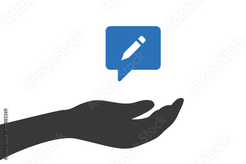 Hand hält Sprechblase mit Stift