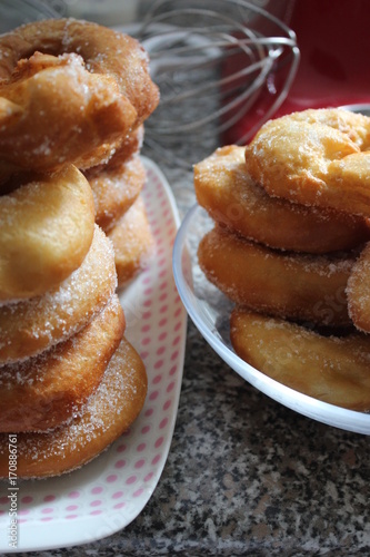 Hausgemachte Donuts