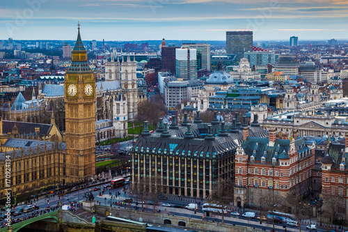 Fototapeta Panorama Londyny z Big Benem na pierwszym planie
