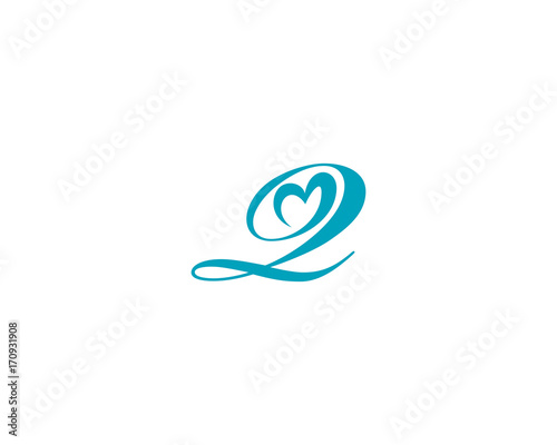 LetterQ and heart shape Logo Icon 1