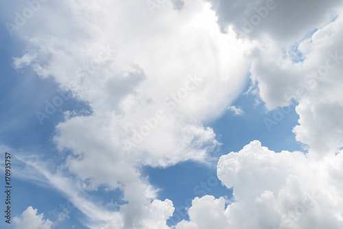 Fototapeta Naklejka Na Ścianę i Meble -  White cloud in the blue sky