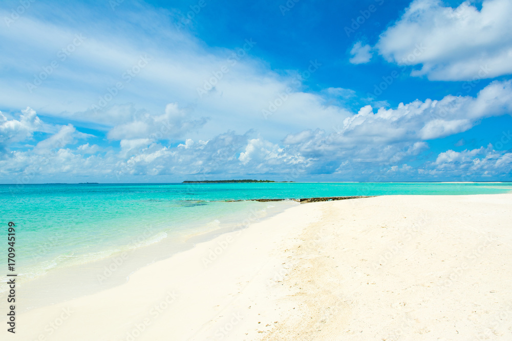 Beautiful landscape of clear turquoise Indian ocean, Maldives islands Beautiful landscape of clear turquoise Indian ocean, Maldives islands