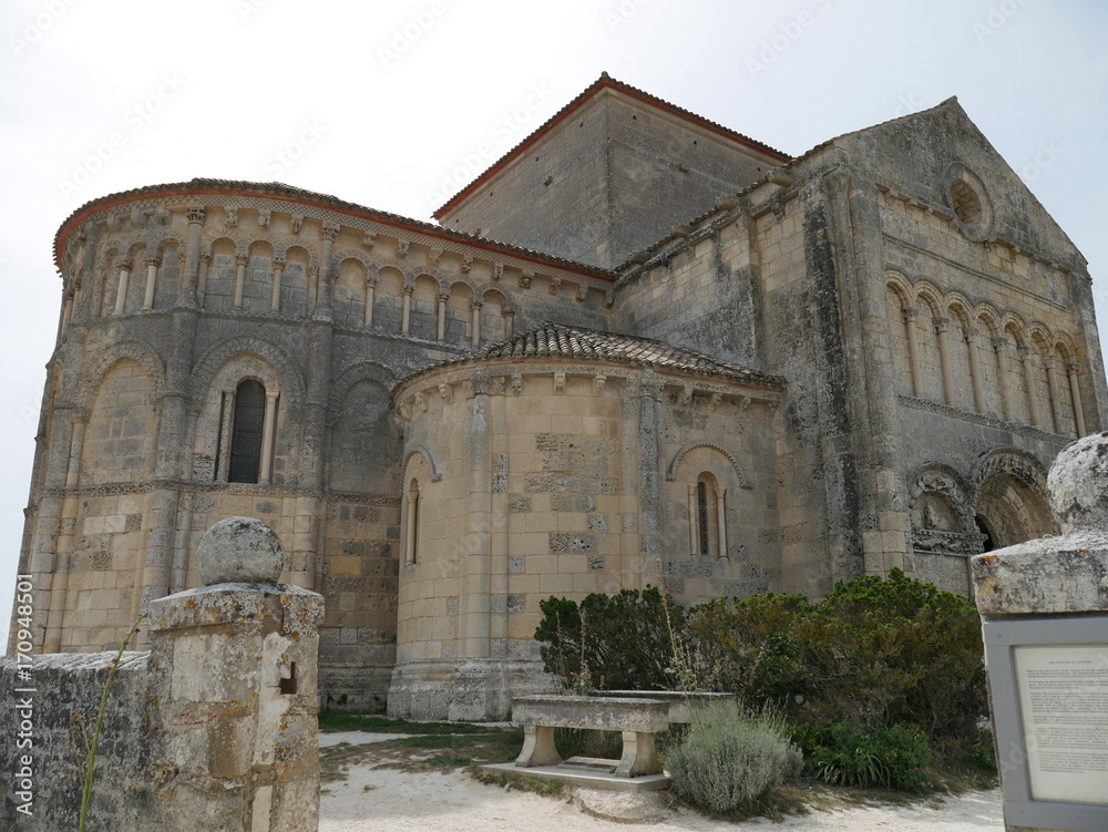 Eglise Talmont-sur-Gironde en Charente-Maritime