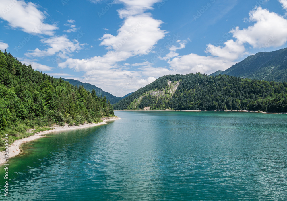 Fototapeta premium The mountain lake Sylvenstein lake in Bavaria, Germany
