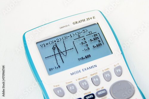 calculatrice graphique pour lycéen