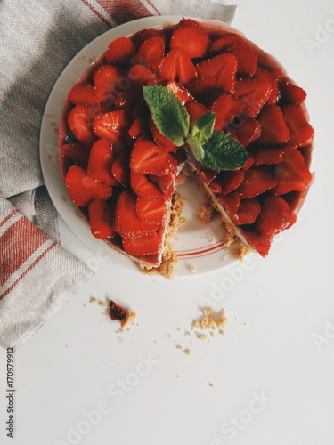 cheesecake strawberries photo
