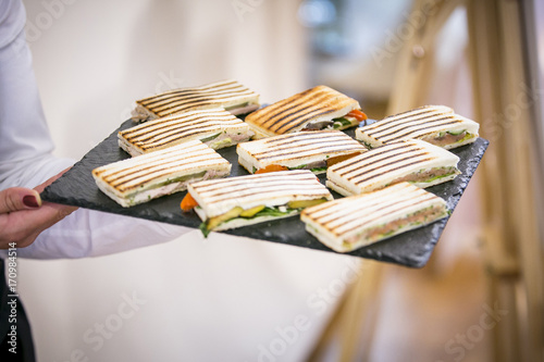 Tablett mit Catering / Sandwich-Toast photo