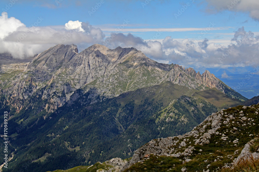 il Latemar dalla Viezzena (Val di Fiemme,Trentino)
