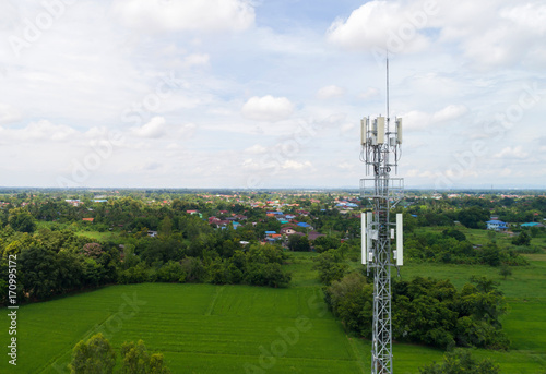 Telecommunication tower