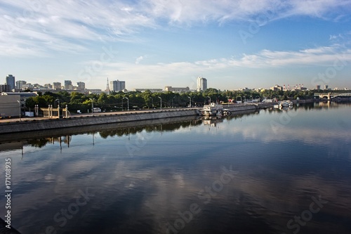 Embankments of the city of Moscow. © sangri