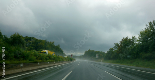 Regen auf deutscher Autobahn