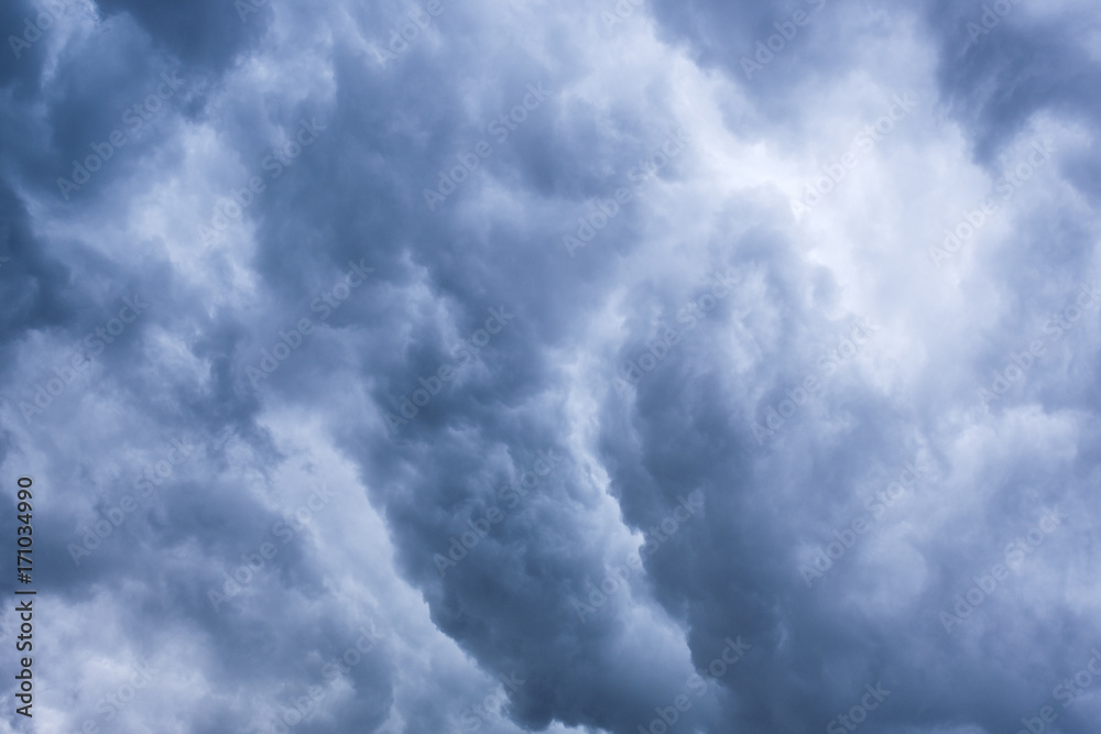 Obraz premium Dark cloud before thunder storm.