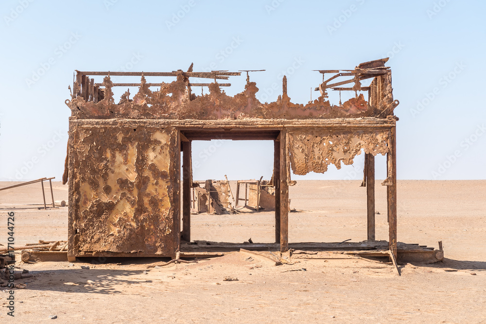 Rusted oil drilling rig between Henties Bay and Torra Bay