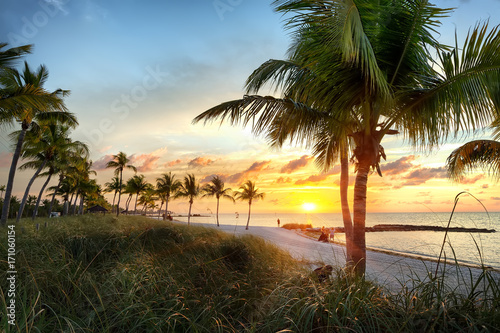 Sunrise on the Smathers beachh - Key West, Florida © aiisha