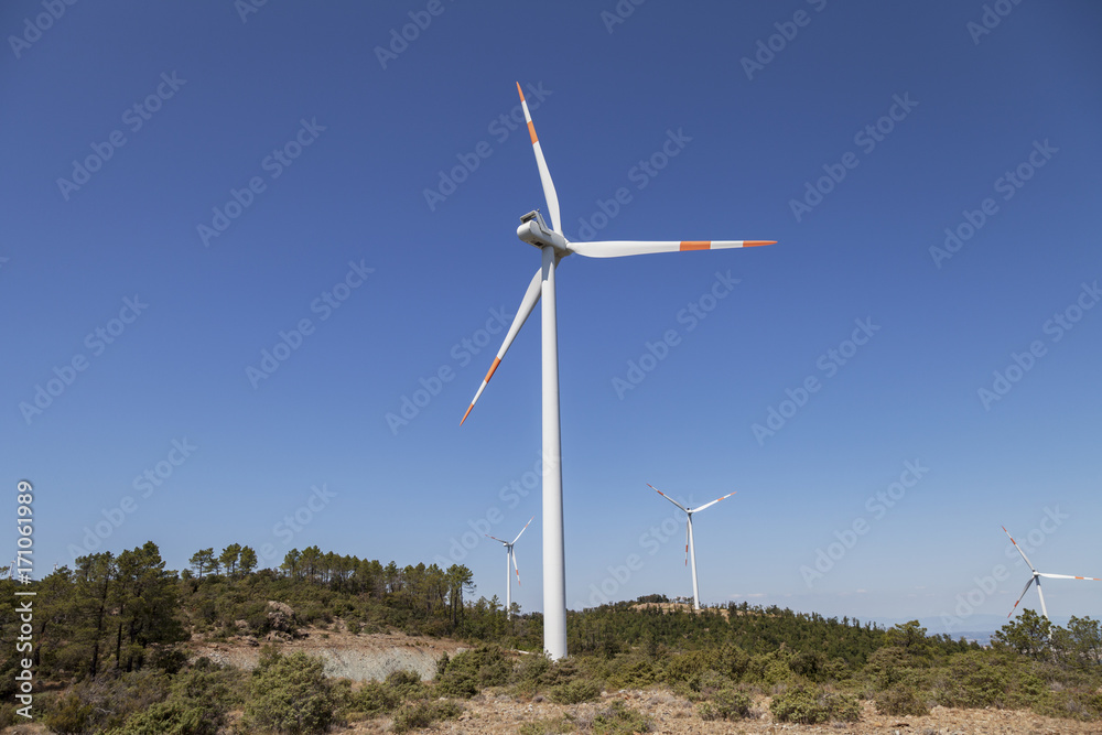 Windkraftanlage in der Toskana Windkraftanlage in der Toskana