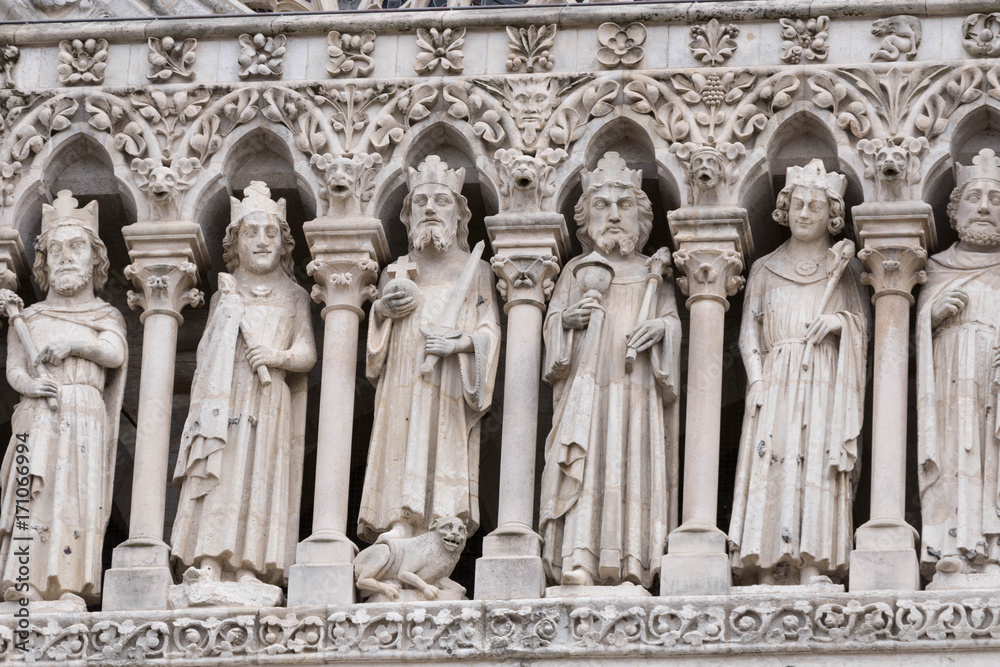 Statues de la cathédrale d'Amiens