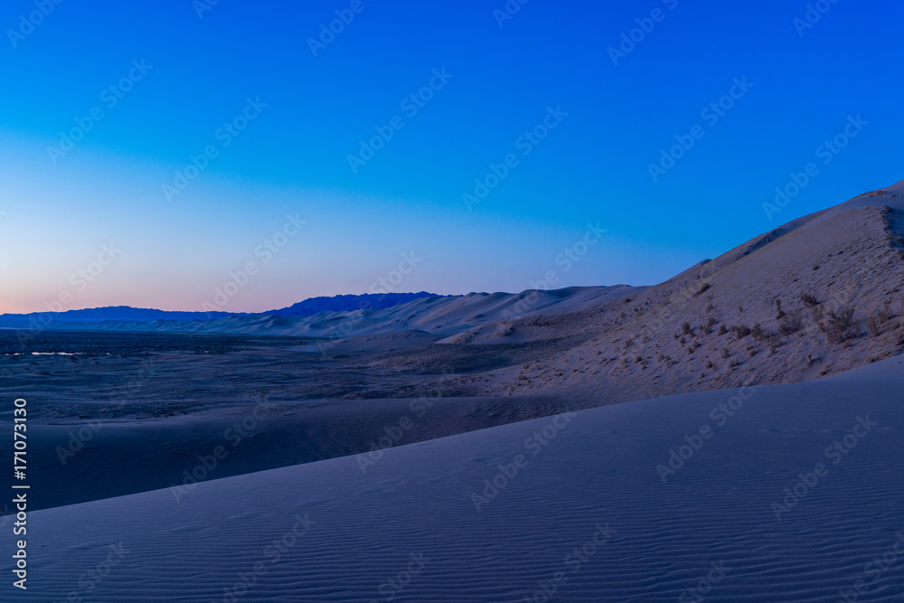landscape of beautiful sandy desert in evening
landscape of beautiful sandy desert in evening