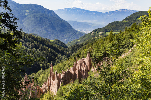 Rittner Erdpyramiden in Südtirol, Italien, earth pyramids, Renon, South Tyrol, Italy
