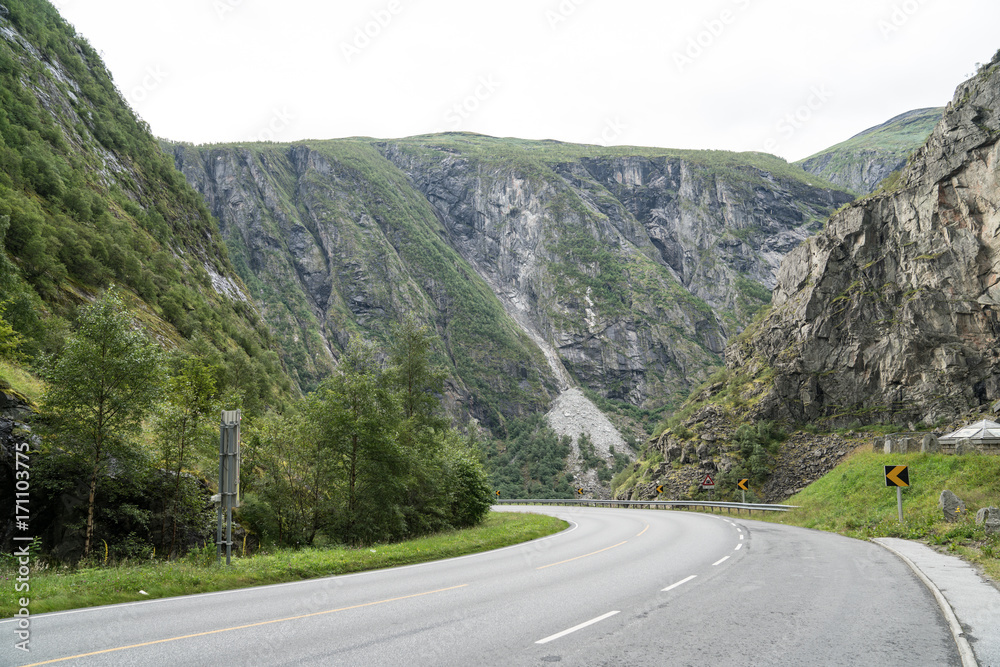 The Road to Eidfjord