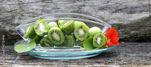  kiwi-beeren photo