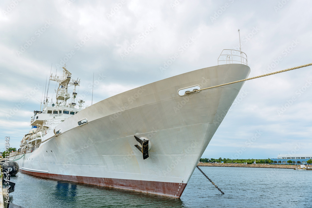 停泊する海上保安庁巡視船